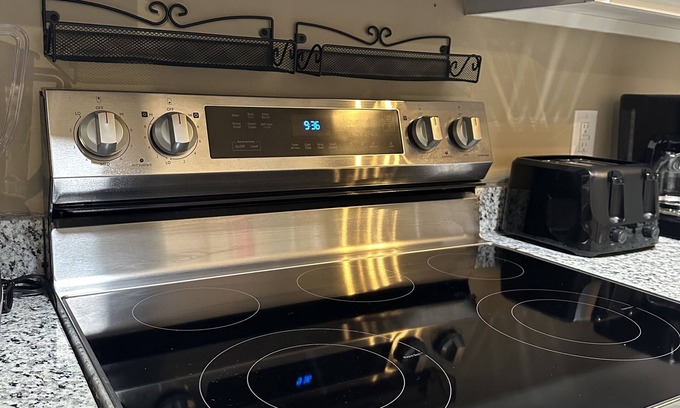 Warner Robins House | New Cozy townhouse-kings & patio