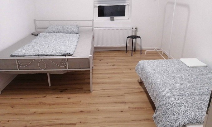 Altenburg Apartment | new design, separate bedrooms and washing machine