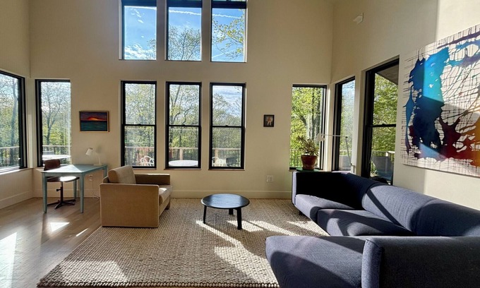 Esopus House | New Designer Retreat ideal for Families