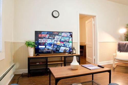 Moose Jaw Apartment | NEW Downtown MJ Parking Near Tunnels, Casino & Spa Coffee