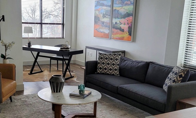 Cherry Street Apartment | New Executive Lofts on Cherry Street 305