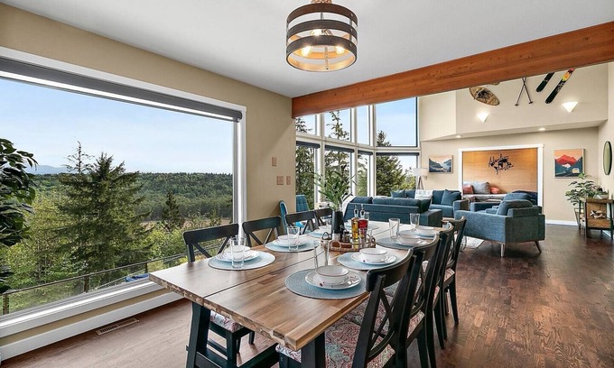 Auburn House | *New* Experience the Wonder - Mt. Rainier Majesty