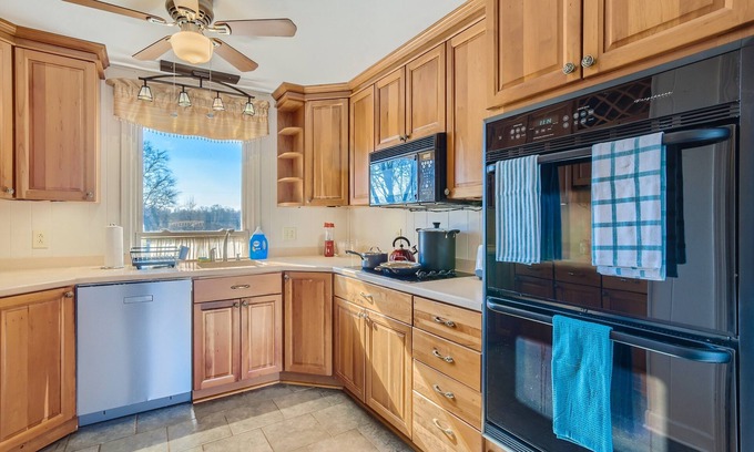 Franklin House | NEW- Family Friendly Ranch Home Near Nashville! (TA)