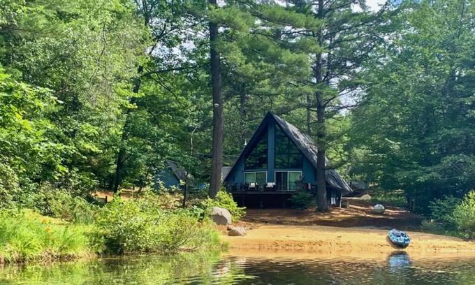Conway Cabin | NEW Family friendly Ski Chalet/Shop/Relax/Cozy