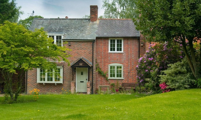 New Forest District Cottage | New Forest Cottage, charming & full of character in the heart of The New Forest