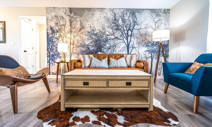 Athens House | NEW! Fully stocked luxury home 5 min to I-65/I-72.