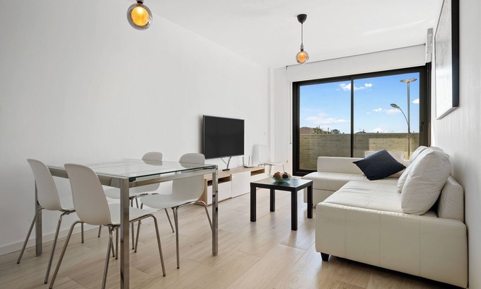 Roques Daurades Apartment | New holiday Apartment "Gregal By Enjoy Rocas Doradas" with Sea View, Pool & Wi-Fi