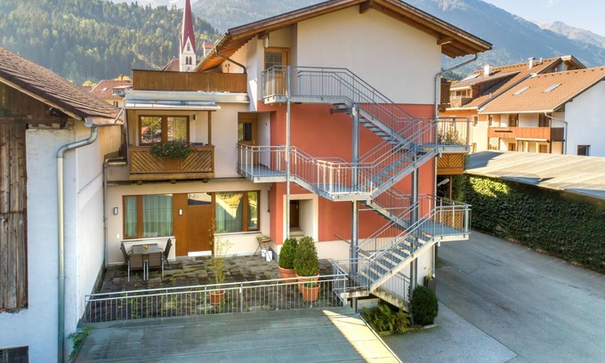 Inzing Apartment | New holiday apartment in a quiet and central location