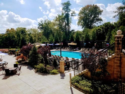 New Hope Hotel | New Hope Inn & Suites
