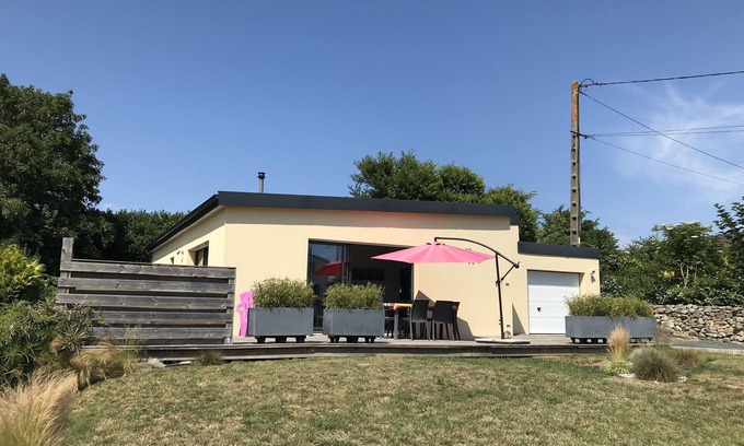 Poulgoazec House | New house Audierne Bay, 80 m from the sea and coastal paths (GR 34)