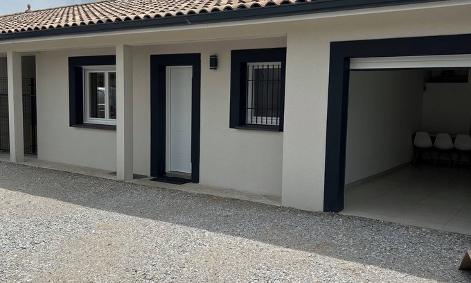 La Tour-du-Crieu House | New house ground floor 2 bedrooms garage terrace