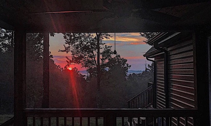 Keslers Cross Lanes House | New House Listing near New River Gorge National Park