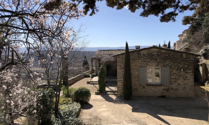 Gordes House | NEW in Gordes, contemporary villa with breathtaking views of the Luberon
