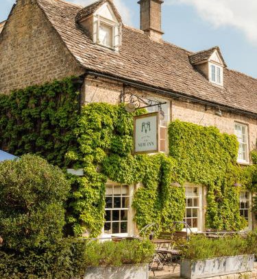 Coln St Aldwyns Hotel | New Inn at Coln