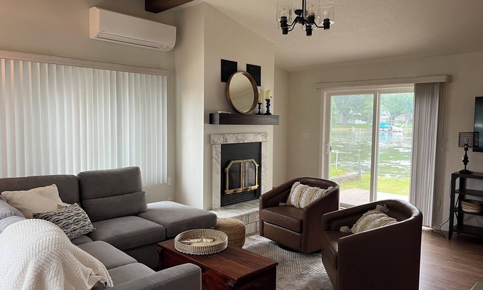 Holcombe Cabin | New Lake Holcombe listing 4 season, very cozy 2BR, 1BA sleeps 6