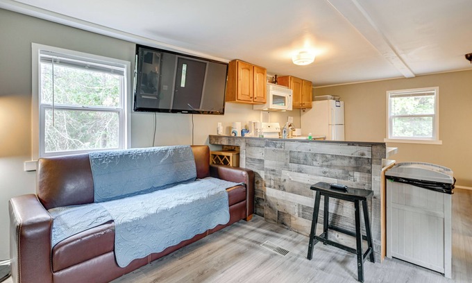 New Lisbon Cottage | New Lisbon Family Gem ~ 3 Mi to Castle Rock Lake