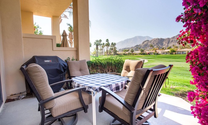 La Quinta Condo | New listing 2 Bedroom PGA West Condo with beautiful golf course/mountain views.