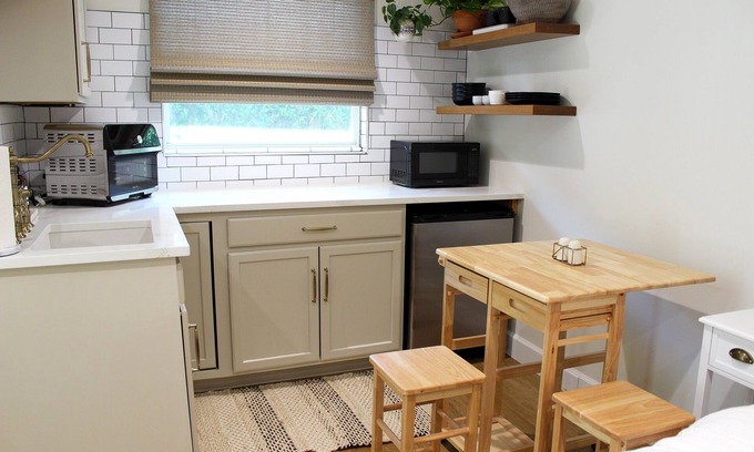 Historic Old Northeast House | NEW LISTING! Adorable Historic Old NorthEast Bungalow by RedAwning