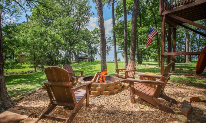 Cape Royale House | New Listing - Cape Royale Tree House w/Fire Pit – Direct Lake Access