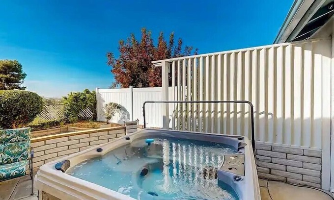 Mira Costa House | New Listing Mira Costa Cottage