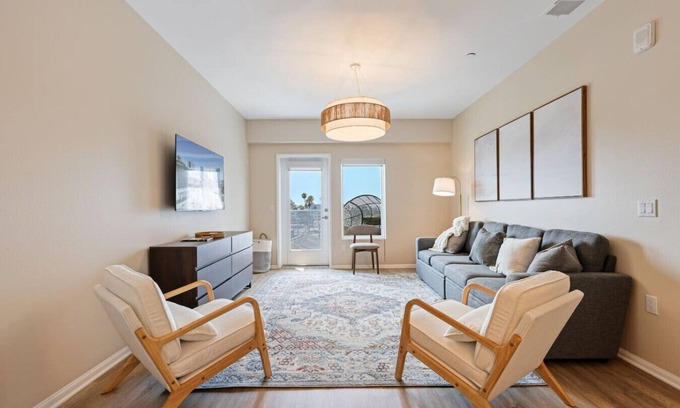 North Park Apartment | NEW LUX Modern Retreat | Views | Parking | Workspaces