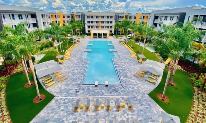 Deerwood Apartment | New luxury 2 bedroom, 2 bathroom near Beaches, Shopping, and Hospitals (2431)