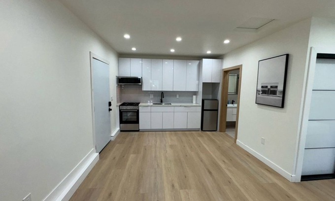 West Hills Apartment | NEW LUXURY CONSTRUCTION IS THE BEST-Los Angeles with AC