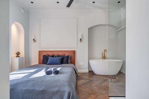 Uzupis Apartment | New! Luxury Old town apartment