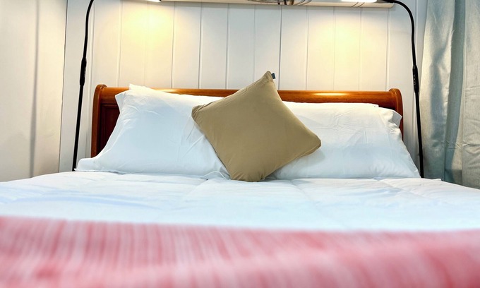 Waterbury Apartment | New Luxury Waterbury Stay