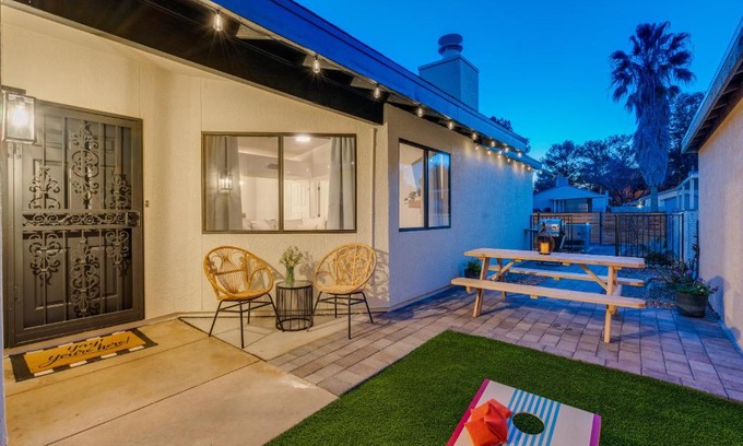 Sierra Vista House | New! Modern Family Friendly The Desert Nest