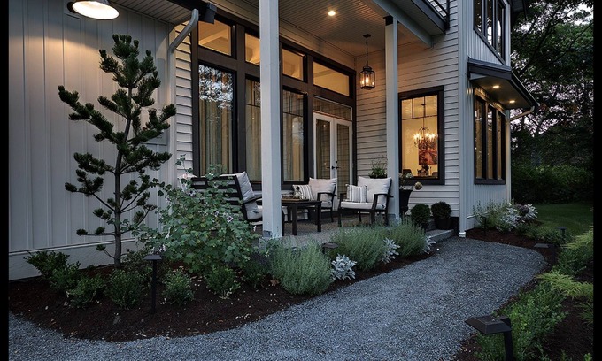 Campbell River Bed & Breakfast | New Modern Farmhouse Bed & Breakfast Steps to Sand Beach. Golf & Fishing Nearby
