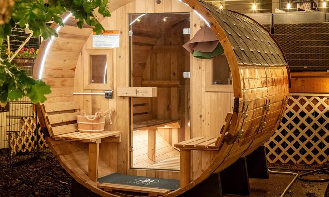 South Gateway House | NEW! Modern Farmhouse - Sauna, Projector, 10ppl, EV Charger!