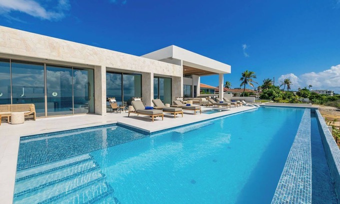 Sero Colorado Villa | NEW Modern Luxury BeachFront with Infinity Pool
