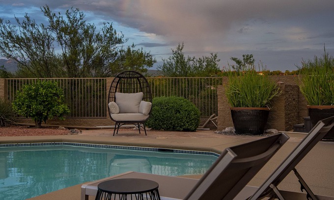 La Buena Vida Estates House | NEW! Mountain View Retreat with Hot Tub & Pool!