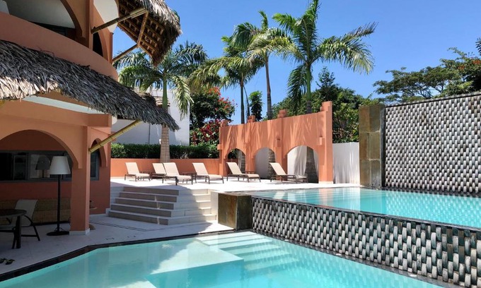 Puerto Lopez Hotel | New Nautilus Lodge