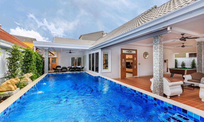 South Pattaya Villa | New Private 5 Bedrooms Pool Villa with Pool&Sauna