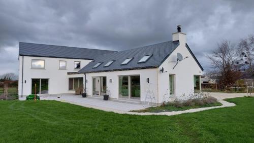 Ardclough Apartment | New, private, rural retreat near K Club