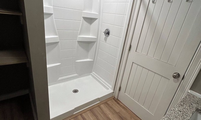 Top of the Hill Apartment | New renovation! 2 bedroom GREAT convenient newport walking location.