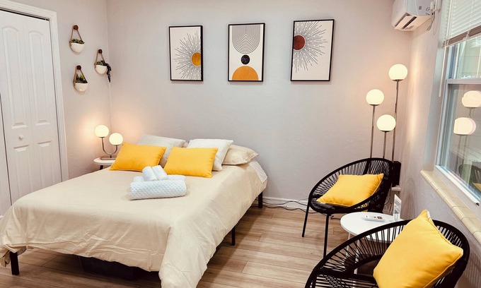 Old Southeast Apartment | NEW Studio! 5 Minutes from Downtown & 3 from USF
