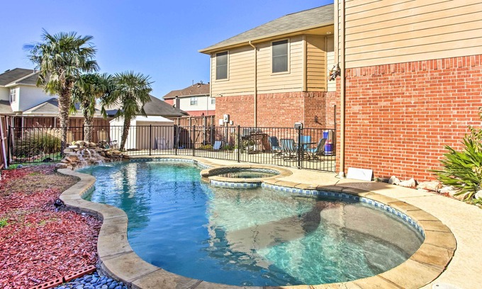 Garland House | NEW! Sunny Garland Vacation Rental w/ Private Pool