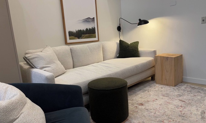 Rossland Condo | *NEW* The Mountain LOFT n@ Red Mountain Resort -Ski In Ski Out
