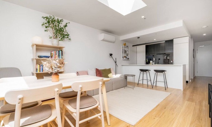 Lyneham Apartment | New to VRBO: Modern City Living - Apt in Vibrant Dickson