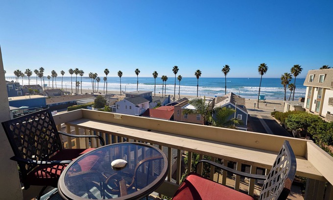 Oceanside Condo | NEW UNIT! Breathtaking Whitewater Ocean Views with Pier View!