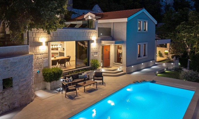 Gornje Sitno Villa | NEW! Villa Falcon House, 3-bedroom villa with heated 36 sqm pool, Jacuzzi, Finnish sauna