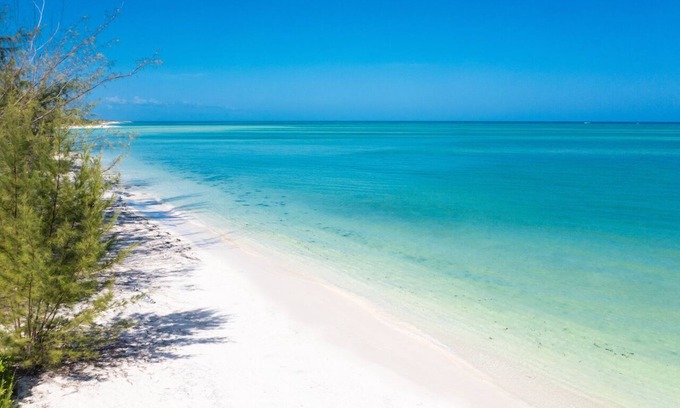 Sandy Point Villa | New VRBO Beachfront Villa! Private Pool! Sunsets, Amazing Ocean View! Private!