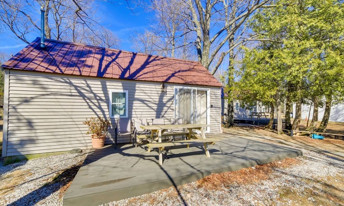 Newberry Apartment | Newberry Vacation Rental w/Muskallonge Lake Views