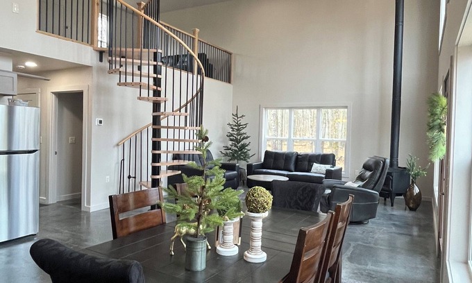 Carter Cabin | Newbuilt Lakefront Cabin on Little Long Lake Wabeno, WI - 2 bedrooms, 1.5 baths