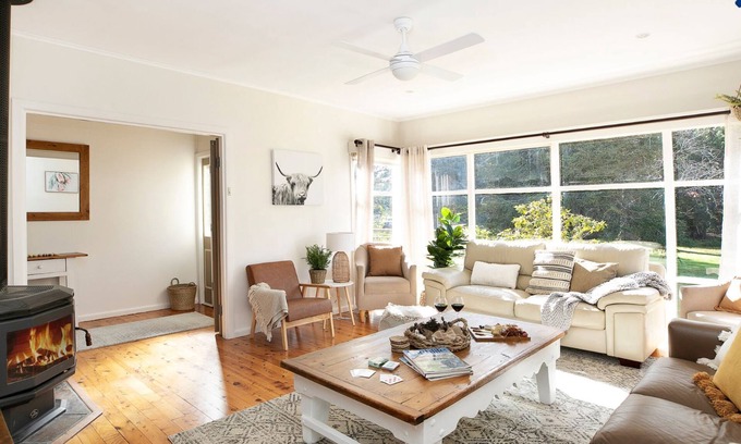 Penrose House | Newbury Haven – cosy and secluded country retreat