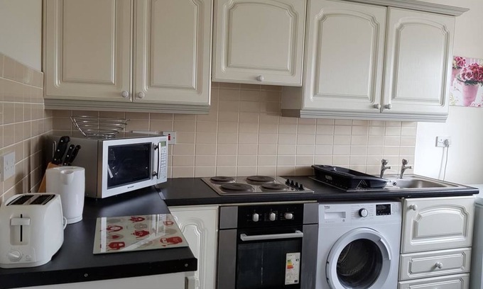 Galway City Centre Apartment | Newcastle Townhouse