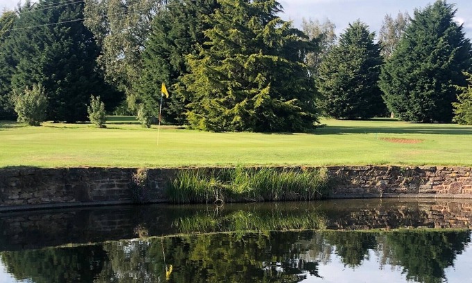 Newent Cabin | Newent Golf Club & Lodges